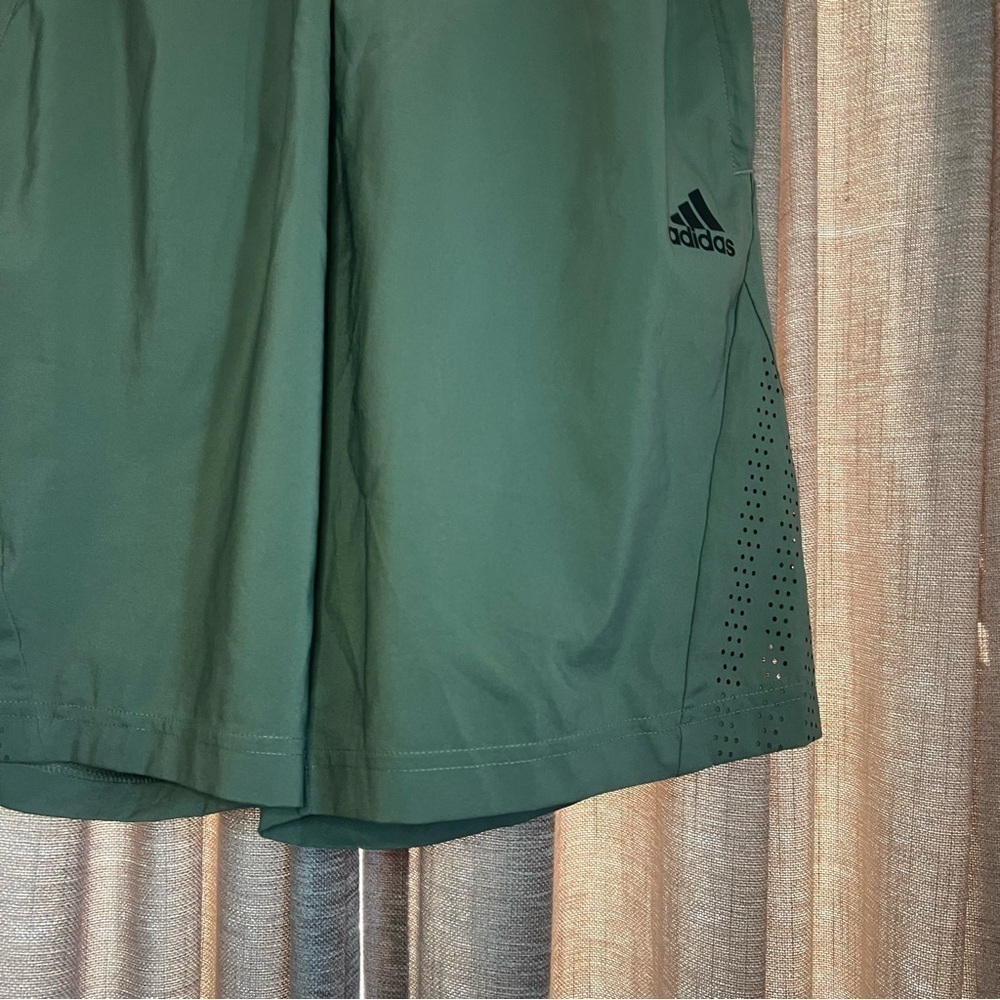 Mens ADIDAS Legacy Green Athletic Training Shorts Size Small - Picture 5 of 14